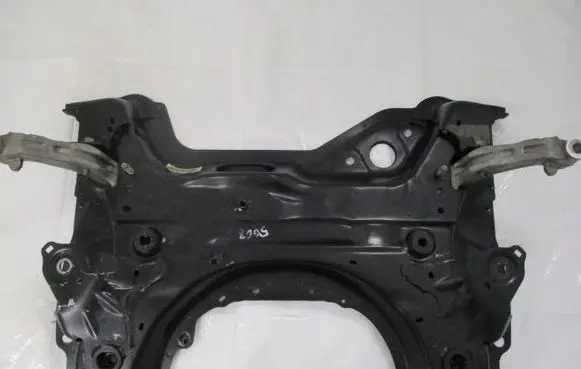 Peugeot 3008 II Front axle beam 