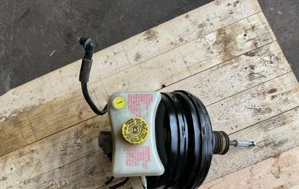 Audi A6 S6 C6 4F Brake booster 4F0612105G