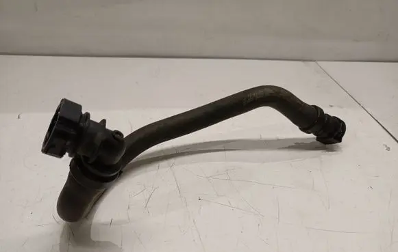 Peugeot 3008 II Engine coolant pipe/hose 9803986980