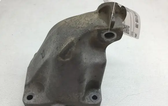 Mercedes-Benz E W211 Engine mounting bracket A6422230104