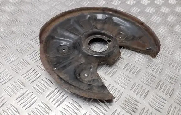 Volkswagen PASSAT B8 Rear brake disc plate dust cover 3Q0615612A