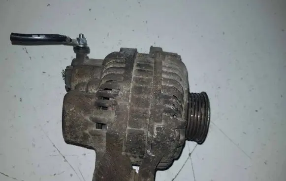 Suzuki Swift II Generator/alternator 3140071L00 A5TG1991 12V80A0X26