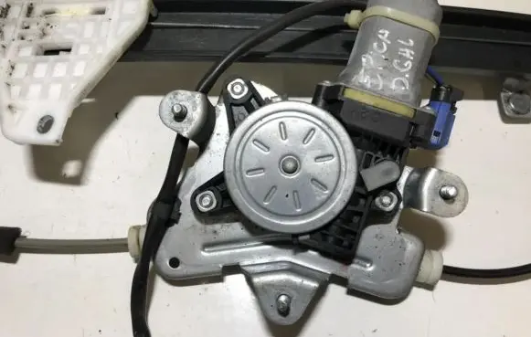 Chevrolet Epica Rear door window regulator motor 96647592