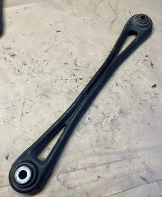Audi Q7 4L Rear control arm 7770238s1 7l8501529a