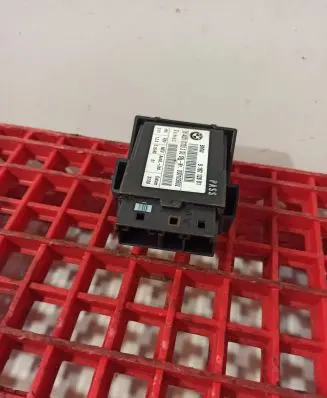 BMW 5 E60 E61 Seat control module 9182128 000105802 2840210700300