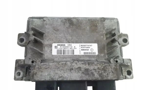Renault Twingo II Engine control unit/module 82200774747