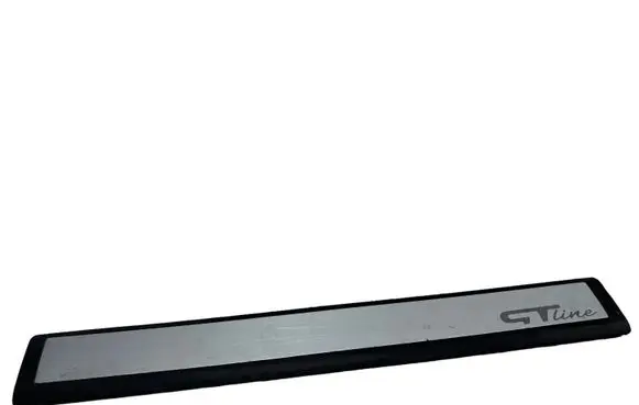 Renault Megane III Front sill trim cover