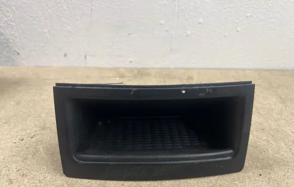 BMW 5 E60 E61 Glove box 314210000 7059956 S4159SAI1