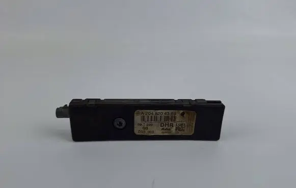 Mercedes-Benz C AMG W204 Aerial antenna amplifier A2048204389