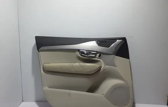 Volvo XC90 Front door card panel trim 32237613