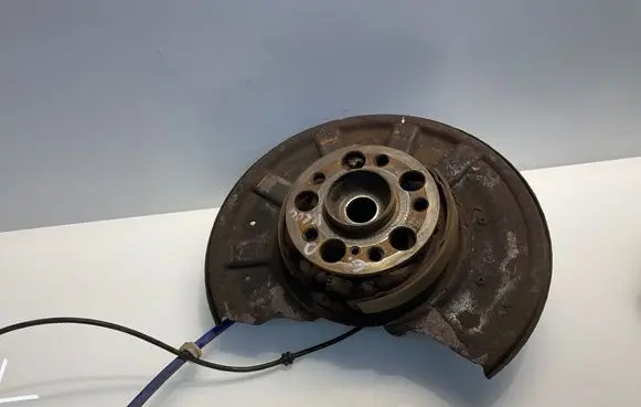 Mercedes-Benz GLK (X204) Rear wheel hub A2123500241 2123500241
