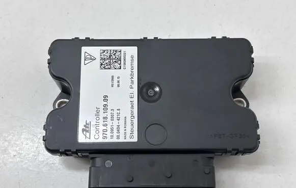 Porsche Panamera (970) Hand brake control module 97061810909 000404421C8 10095103073