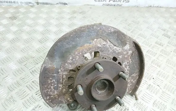 Toyota RAV 4 (XA20) Front wheel hub spindle knuckle