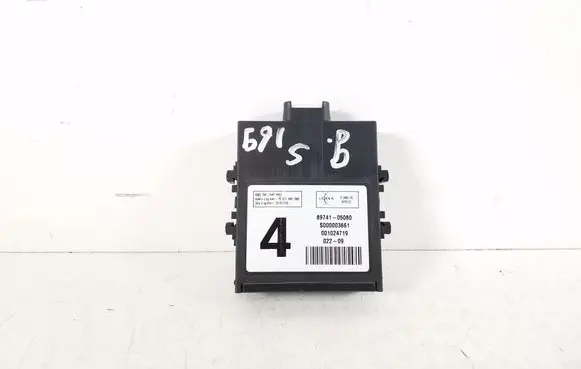 Toyota Avensis T270 Other control units/modules 89741-05080