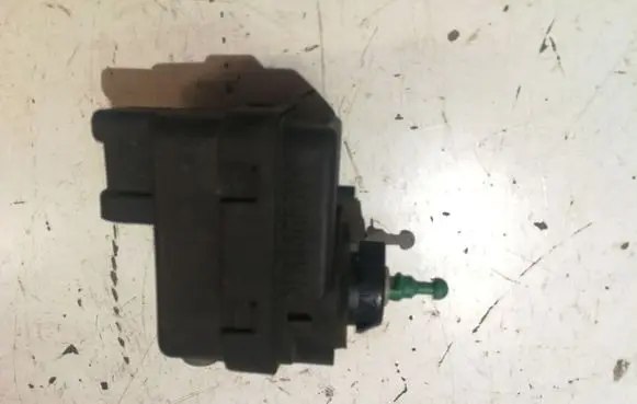 Headlight level adjustment motor