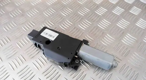 Mitsubishi Outlander Sunroof motor/actuator 5855A065