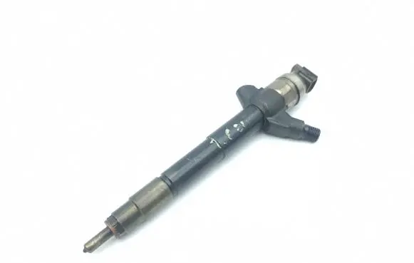 Mitsubishi Pajero Fuel injector 1465A054 07H43039