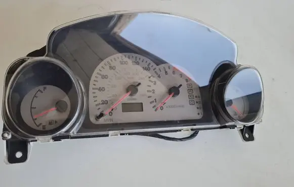 Mitsubishi Eclipse Speedometer (instrument cluster) MR320603 TN2573101921