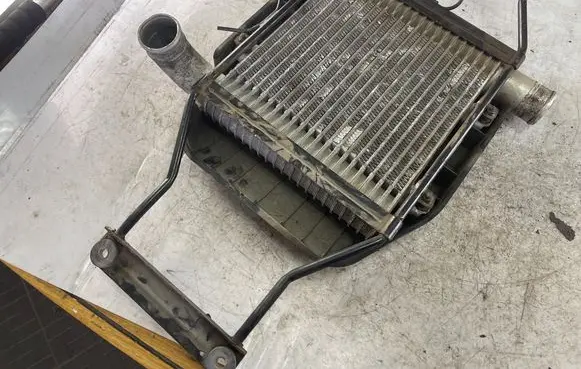 KIA Carens I Intercooler radiator