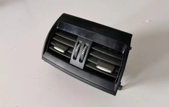BMW X5 F15 Rear air vent grill 925201206