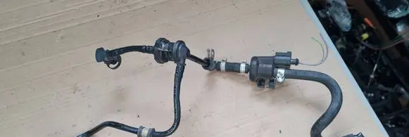 Audi A4 S4 B7 8E 8H Vacuum valve 06E906517A