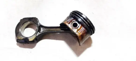 Renault Laguna II Piston with connecting rod