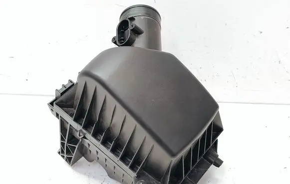 Buick Encore I Air filter box 42418572