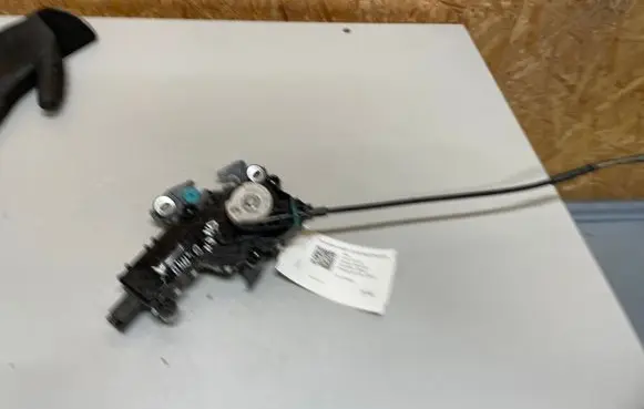 Opel Grandland X Tailgate/trunk/boot lock/catch/latch 9687233280