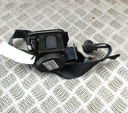Nissan Leaf II (ZE1) Rear seatbelt 888845SH0B 638265301D