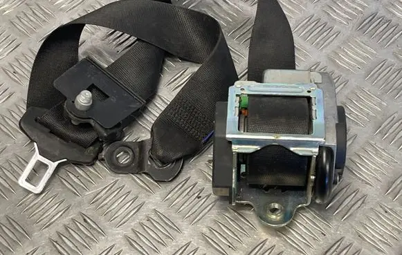 Mercedes-Benz Sprinter W906 Front seatbelt 601384300