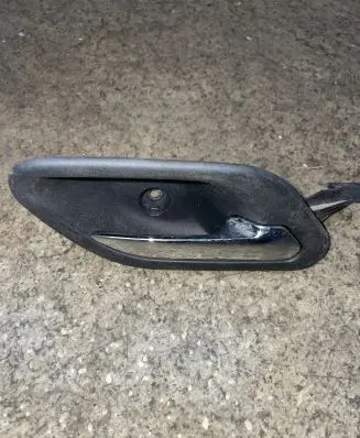 BMW 5 E39 Front door interior handle 8125514