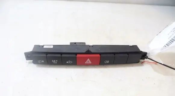 Opel Combo D Hazard light switch