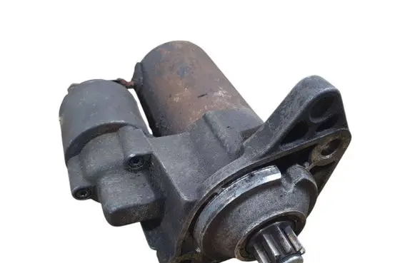 Volkswagen Golf IV Starter motor
