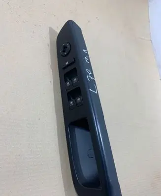 KIA Ceed Electric window control switch 935701H120