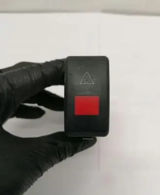 Skoda Octavia Mk1 (1U) Hazard light switch 1U0953235F