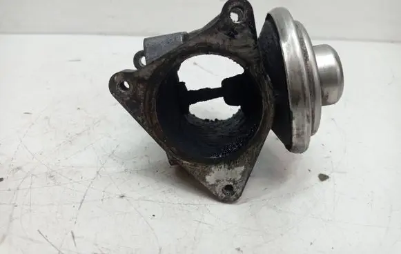Mitsubishi Outlander EGR valve 038129637d