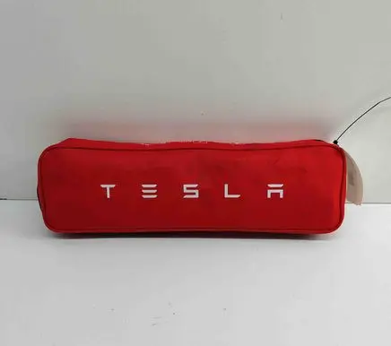 Tesla Model Y First aid kit P147507600D