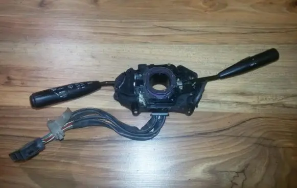 Toyota Corolla E100 Wiper turn signal indicator stalk/switch 84310