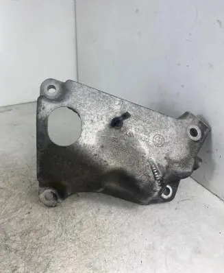 BMW 5 F10 F11 Engine mounting bracket 6781241 73681310