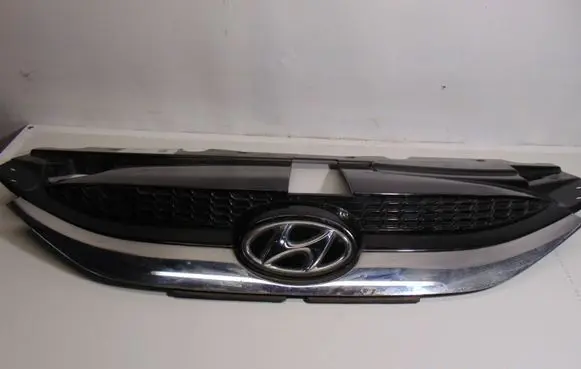 Hyundai ix35 Front bumper upper radiator grill 868512Y000