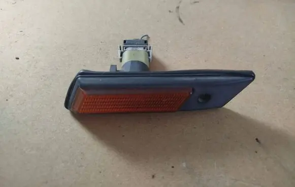 BMW 3 E36 Front fender indicator light 13780149