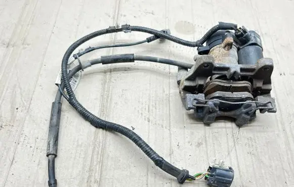 Ford Kuga II Rear brake caliper GV612D250A 11628210183