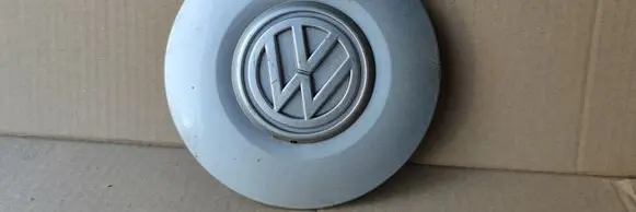 Volkswagen Golf III Original wheel cap 1H0601151B