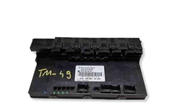 Mercedes-Benz CLK A209 C209 Fuse box set 2095450901