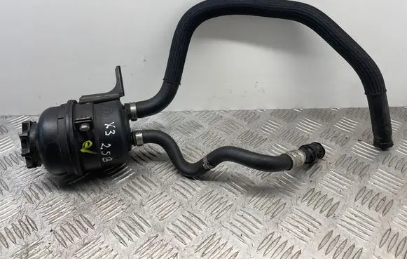BMW X3 E83 Power steering fluid tank/reservoir 1097164 32411097164