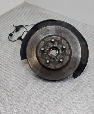 Toyota Prius (XW50) Front wheel hub spindle knuckle