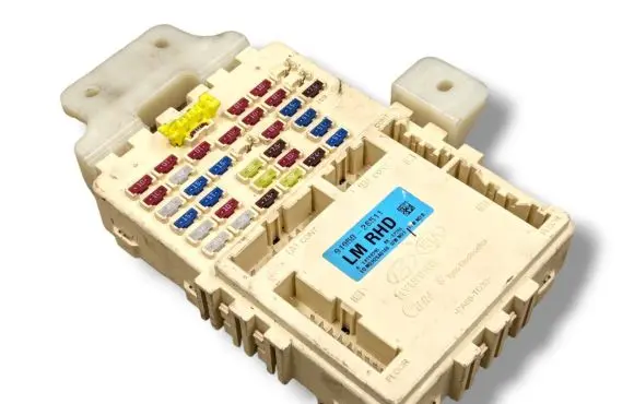 Hyundai ix35 Fuse module 91950-2S511
