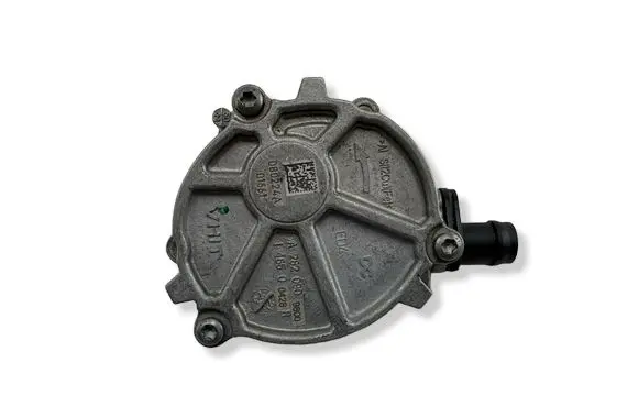 Nissan Juke II F16 Vacuum pump A2820909800