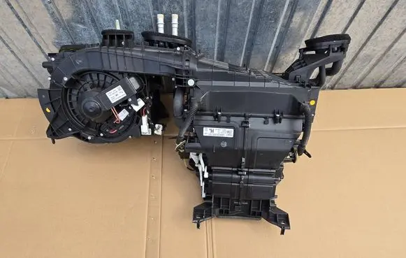 Jaguar XE Interior heater climate box assembly JX63-19B555
