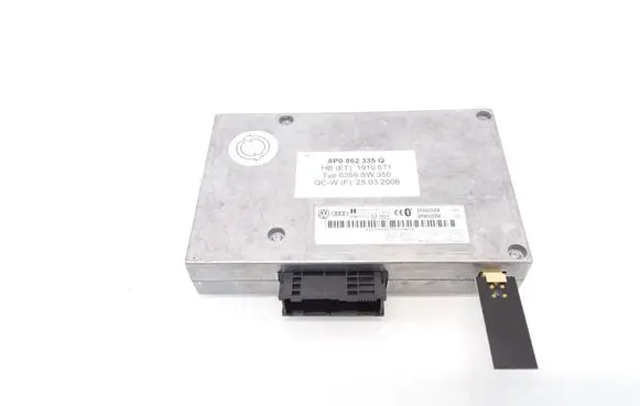 Audi A4 S4 B7 8E 8H Bluetooth control unit module 8P0862335Q